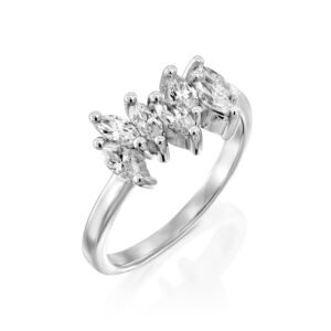 טבעת יהלומים לריסה